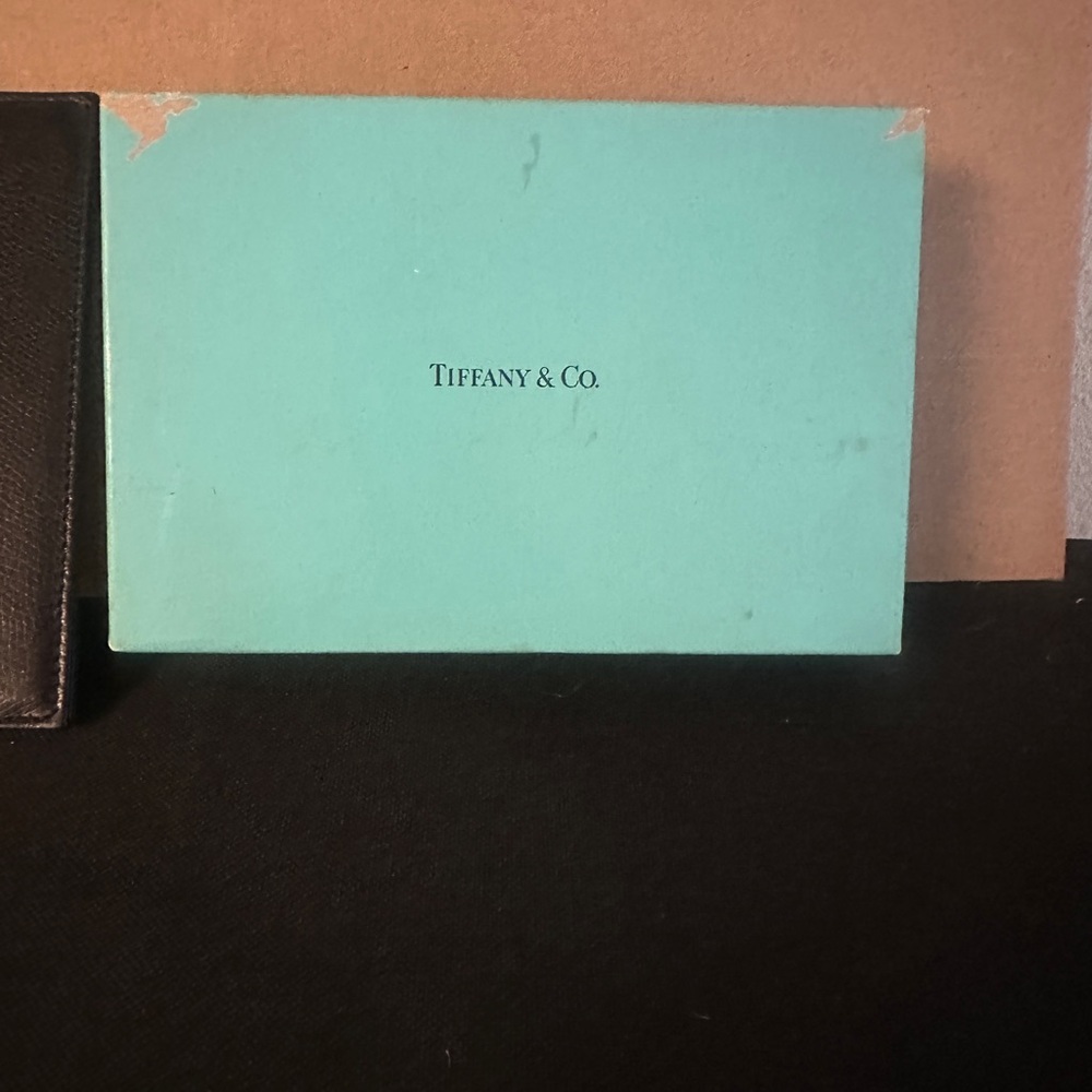 Black and Cream Leather Photo Frame - Picture 4 of 6